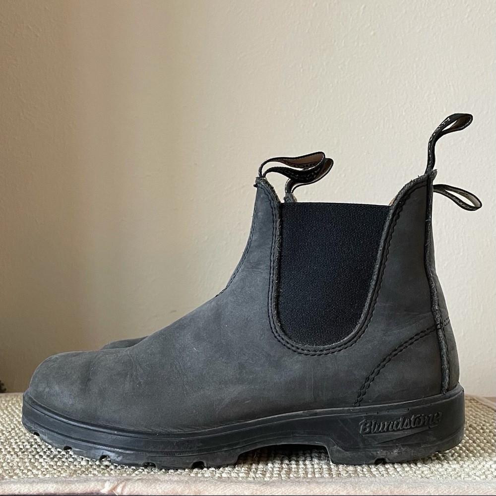 *SOLD* Blundstone 587 Rustic Black